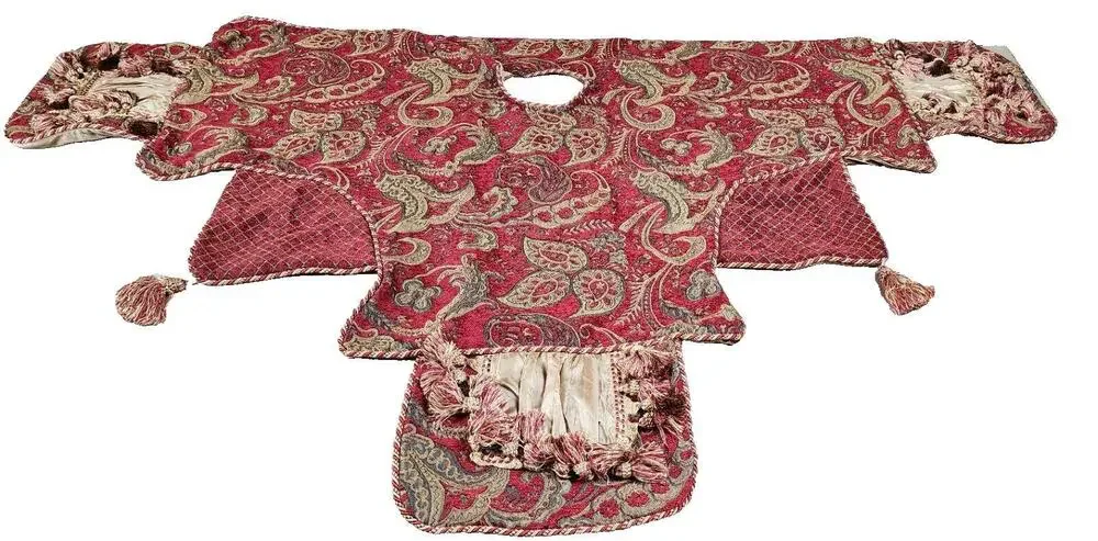 Bella Rose Christmas Tree Skirt Design By Chateau Red and Gold Pattern